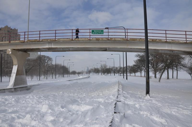 Lake Shore Drive + snow - traffic = very odd. (Photo by Seth Oranburg '11)