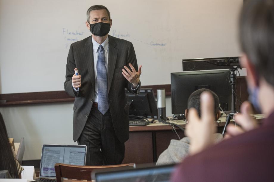 Here, Dean Thomas J. Miles is teaching students an introductory course on Law & Economics. Other classes included Introduction to Legal Theory, taught by Professor Saul Levmore; Introduction to Legal Research and Writing, taught by Bigelow Fellow Adam Davidson; and Introduction to Critical Race Theory, taught by Professor William H. J. Hubbard.