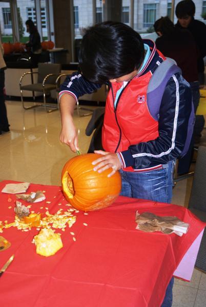 LLM pumpkin carving