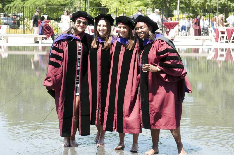 Appropriate dress for clearance law school graduation